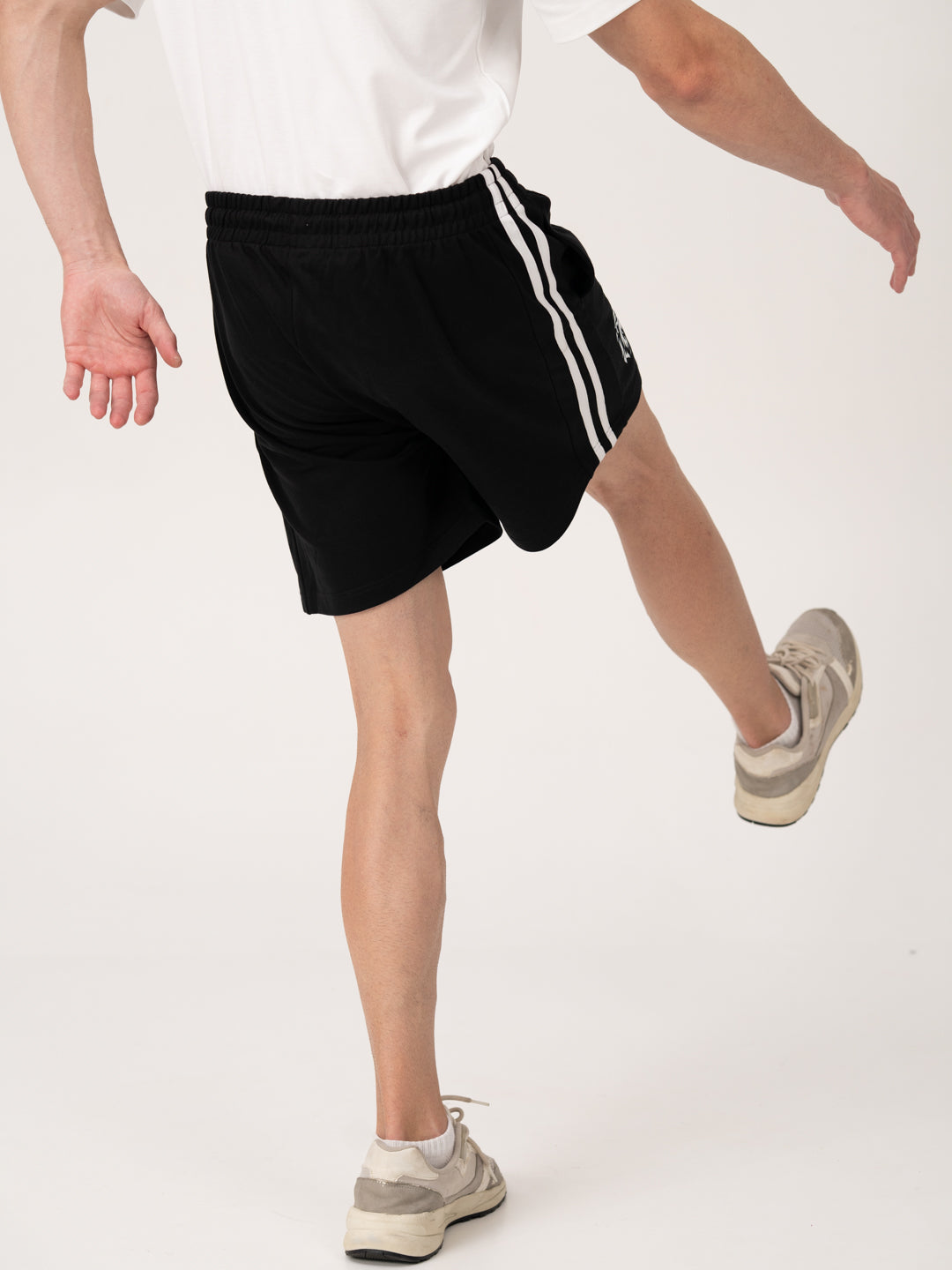 Men's 2 Side Stripes Shorts